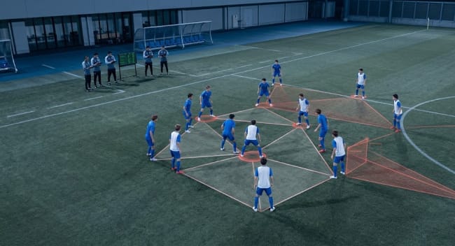 Japan’s Structured Pressing Triggers and Midfield Compression